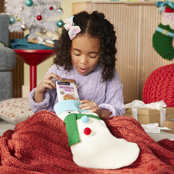 MAGNA-TILES microMAGS Travel Gingerbread House