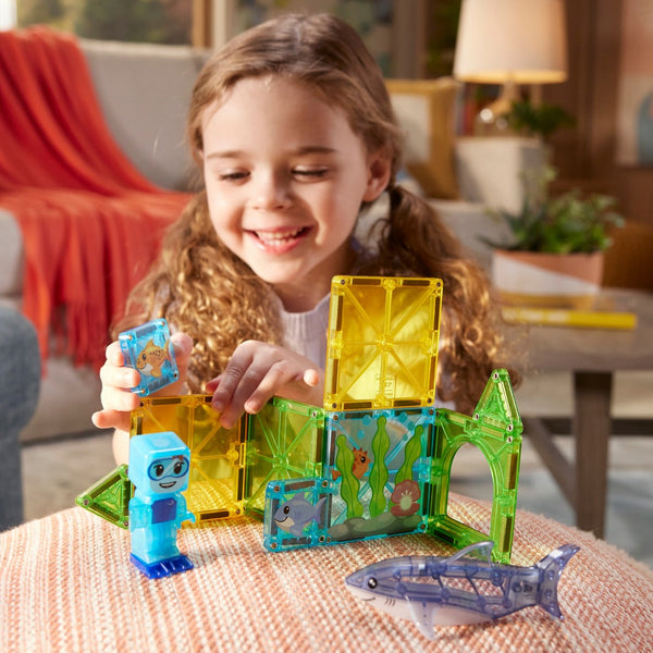 MAGNA-TILES Shark Dive 13pc Set