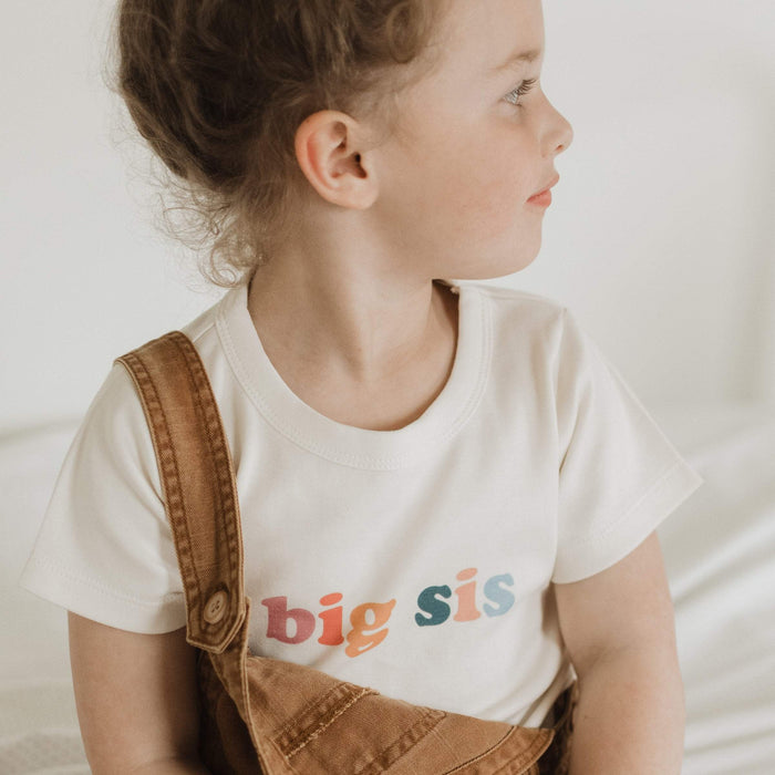 Graphic tee | big sis