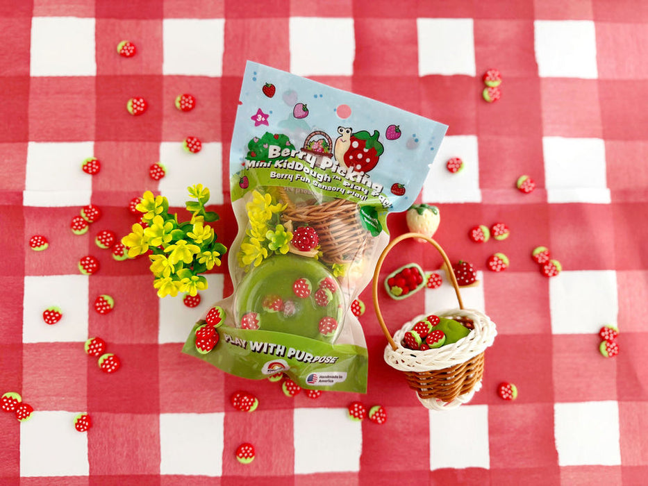 Berry Picking Mini KidDough Play Pack
