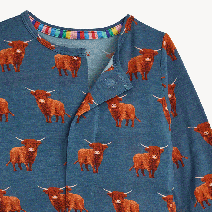 Word To Your Herd Magnetic Footie