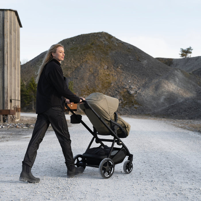 Thule Charm Stroller 2-in-1
