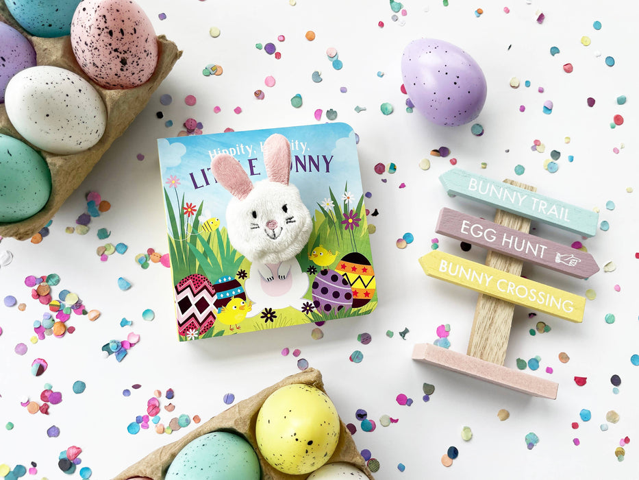 Hippity, Hoppity, Little Bunny Finger Puppet Book