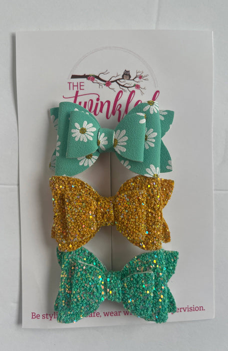 Yellow and Mint Daisies Bow Set