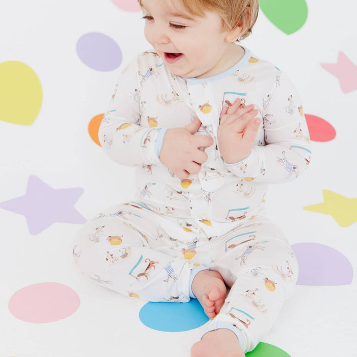 Howlarious Modal Magnetic Coverall