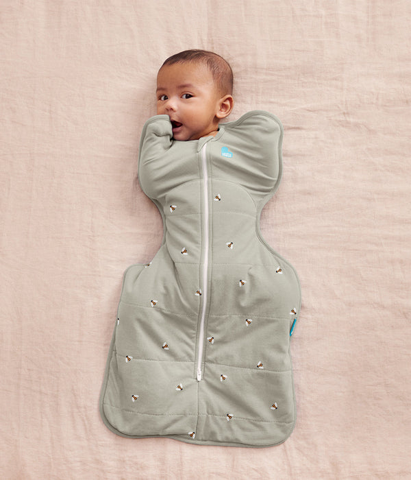 SWADDLE UP™ - 2.5 TOG Quilted Cotton - Olive Bees
